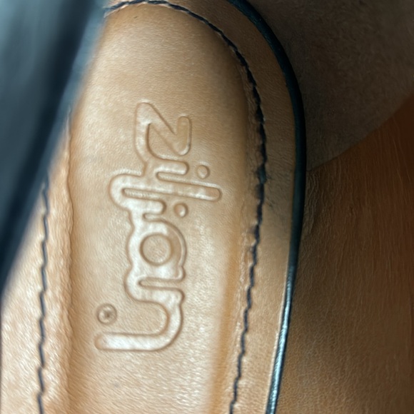 Zilian Leather Peep-Toe Pumps - Picture 6 of 6